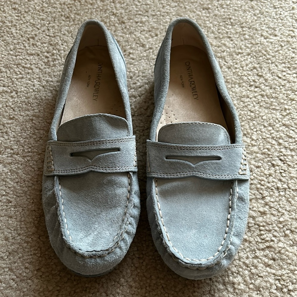 Cynthia Rowley women’s vintage blue loafer, size 9M
